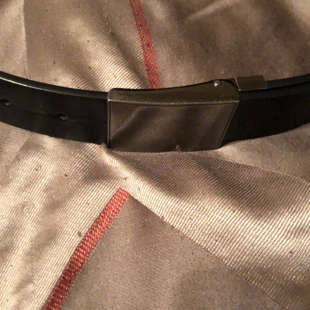 🌻2 for $10. Claiborne Leather belt. Black
